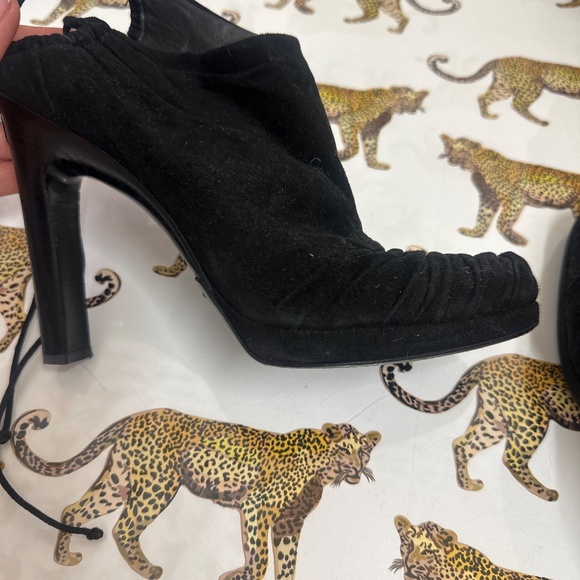 Authentic Gucci suede booties - black size 38 - Picture 7 of 7
